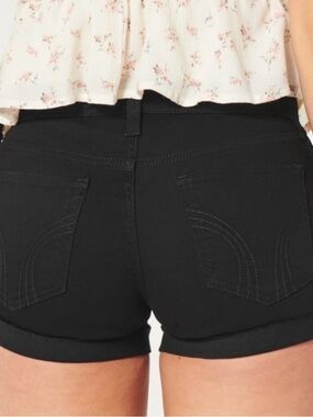 Hollister Curvy Low Rise Black Denim Shorts